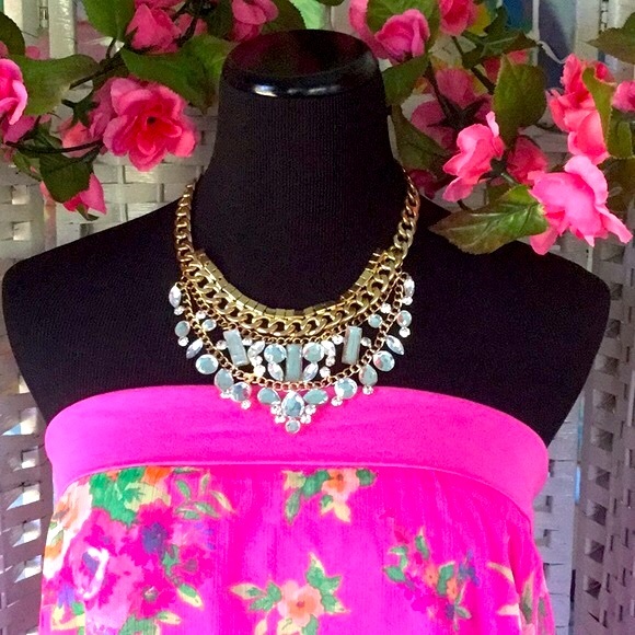 💖💎 Clear Rhinestone & Gold colored Bib Statement Necklace  🌸GUC🌸  💎💖 - Picture 12 of 16